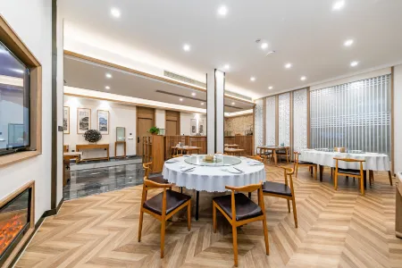 Putuo Mountain Baoning Mountain Residence Hotel Отели рядом с достопримечательностью «Fayu Temple»