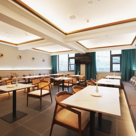 QIANNA HOTEL GLORIOUS (Yongcheng Yongxing Street)