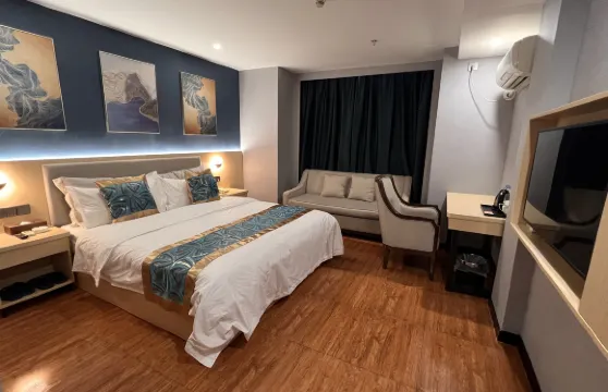 金灃·輕住酒店（陽春市政府汽車總站店）