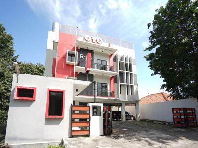 OYO 748 Comfitel Tenggilis
