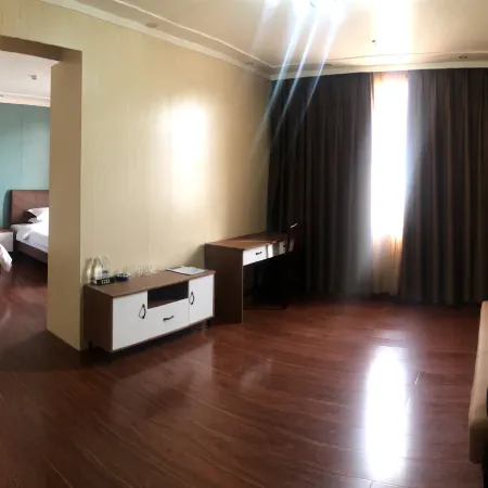 Yangchun Dragon Palace Hotel
