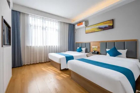 Dongchen Hotel (Lixin Wuyi Square Traditional Chinese Medicine Hospital)