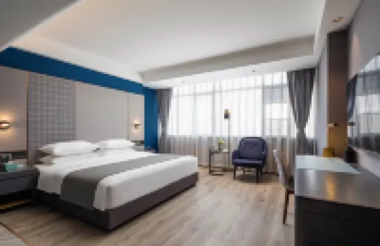 Lanou Hotel (Guilin Wanfu Square Branch) Hotel berhampiran Lingui Socialism School