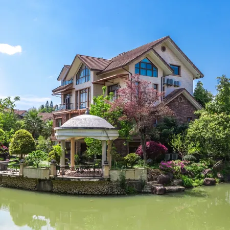 Floral Lux Hotel· Guiyuanxianju Hotel