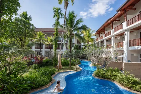 Apsara Beachfront Resort & Villa