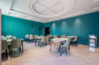 Gray Whale Smart Hotel (Xiong'an New District Anxin Baiyangdian Tourism Wharf Branch) - فطور