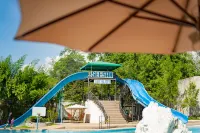 Whiterock Beach Resort - Beach