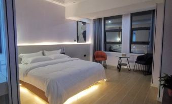 Linying Jiduo Smart Apartment