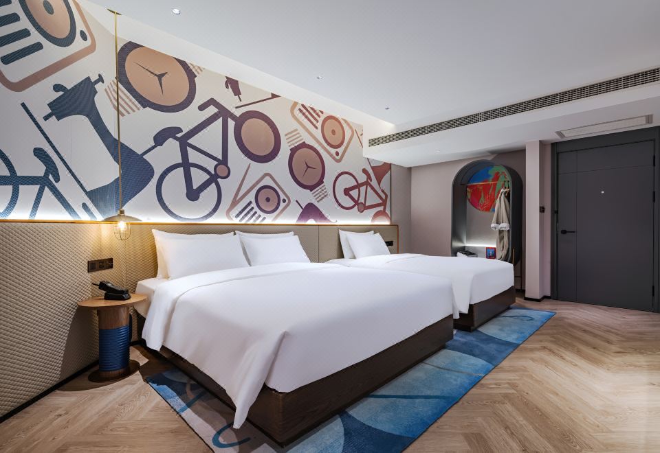 Yuantuo Hotel의 깔끔한 객실 내부