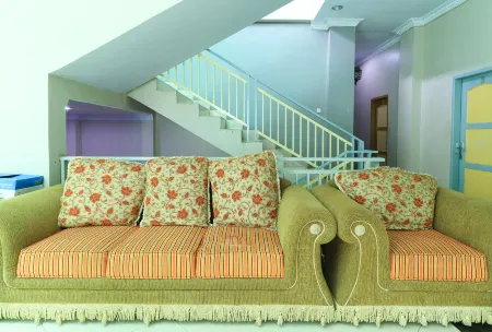 Pondok Green Adhyaksa Syariah Отели рядом с достопримечательностью «Harian Kompas»