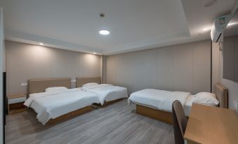 GreenTree Express Inn (Shanghai Gucun Park)