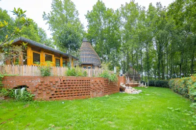 Floral Hotel · Ma'anshan Xiangquan Taohuayuan Hotel Hotels near Jinlong Mountain