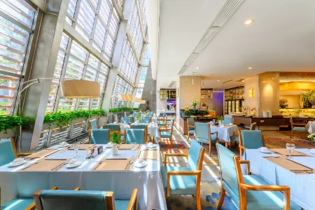 Park Inn by Radisson Xi'an Zhicheng Отели рядом с достопримечательностью «Xi'an Institute Service & Software Science Technology»