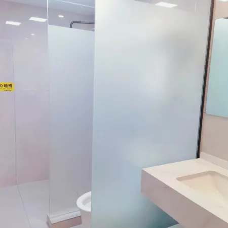 Xinxin Business Hotel (People's Square) Отели в г. Илян