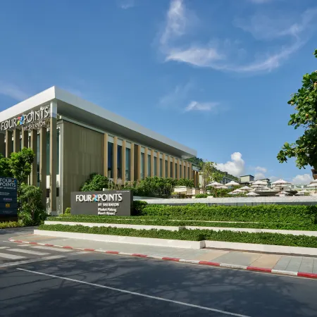 Four Points by Sheraton Phuket Patong Beach Resort