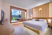 Shanzhige Light Luxury Holiday Hotel (Yangshuo West Street)