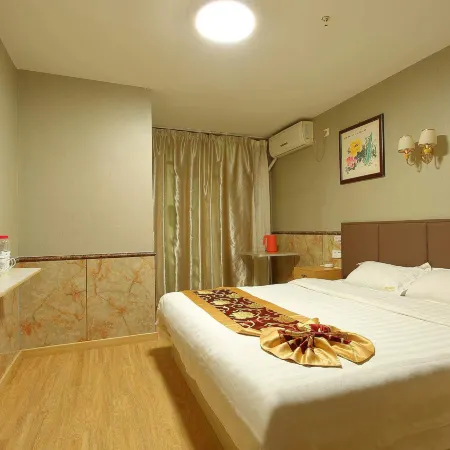 Qingdao Jinkai Business Hotel (Xiaocunzhuang Subway Station)