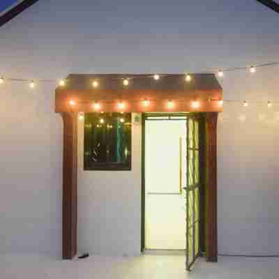 Gabz'k Travellers Inn Hotel Exterior