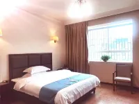 Zixing Bandao Bay Hotel (Dongjiang Lake Scenic Area)