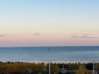 青島有風看海•海景民宿（東方影都融創茂店） 青島東方影都展示中心附近的飯店