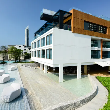 Veranda Resort Pattaya Na Jomtien – MGallery Collection Отели рядом с достопримечательностью «Парк Юрского Периода»