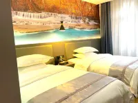 Pu'er Royal Court Grand Hotel (Pu'er High-Speed Railway Station)