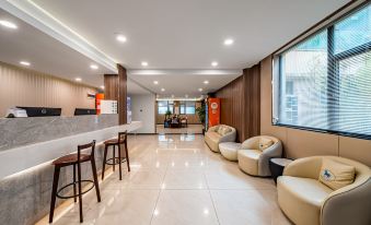 Youzu Service Apartment (Fudan University Branch)