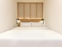 Chongqing Jingmu Xinyue Hotel (Jiefangbei Hongyadong Branch)