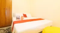 RedDoorz @ V-Cloud Hills Near de La Salle Dasmarinas Cavite Hotels in Dasmarinas