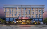 Hongqiao International Hotel (Yichang Yanjiang Avenue Natural Tower) Hotels near Binjiang Park
