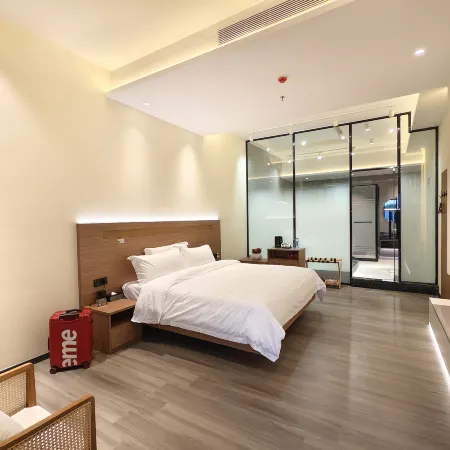 Longhu Hot Spring Resort
