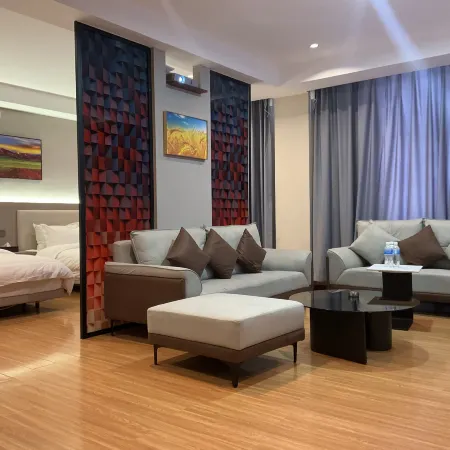 Zadoi Qingke Hotel