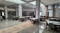 yiyuan lvjuHotel in Cangyuan County