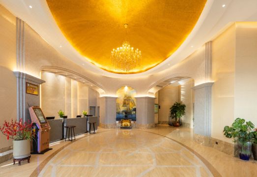 3. 카오룽 호텔..