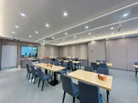 Asian crystal E-sports Hotel