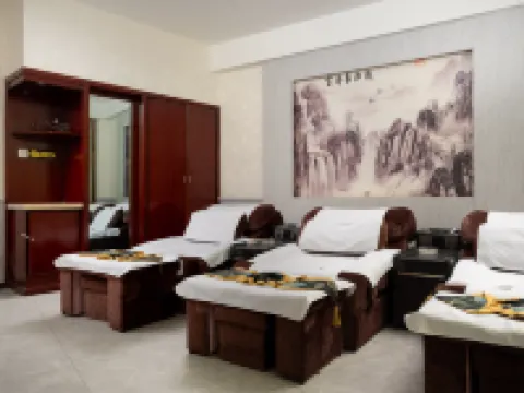 Yuzhou Peace Hotel