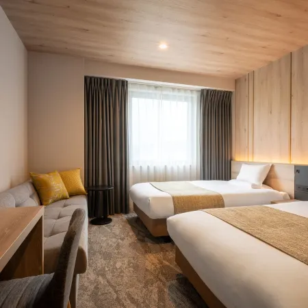 Jr-East Hotel Mets Fukushima