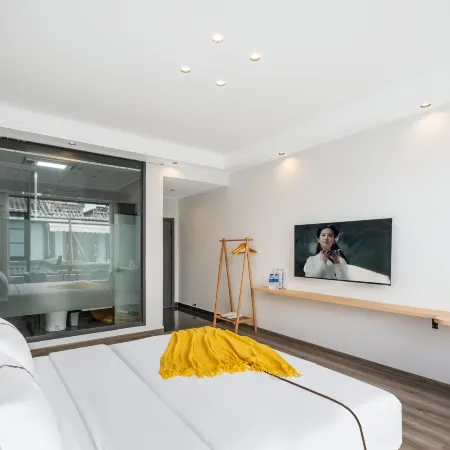 Chun Shu mu yun linhai boutique minsu (Dali caicun wharf branch)