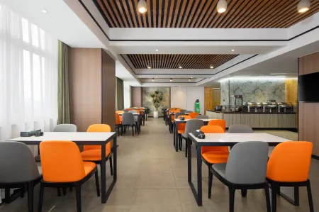 Hongtian Hotel (Xiangtan Yisuhe Branch)