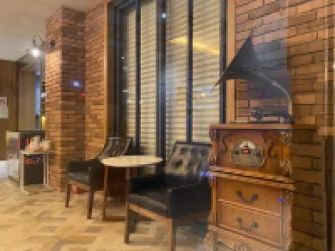 花鄉商務旅館-左營店（左營大路）