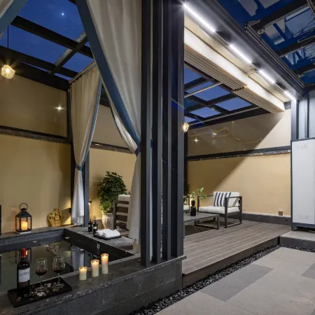 Lijiang Memory Private Hot Spring Holiday Villa