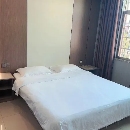 Chongren Pingyuan Hotel