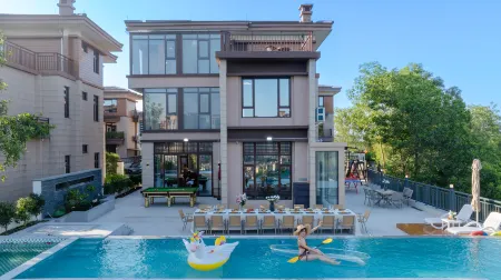 Qingyuan Qintianxi Mountain Private Soup Hot Spring Swimming Pool Resort Villa Отели рядом с достопримечательностью «Tangtang Ancient Dwellings»