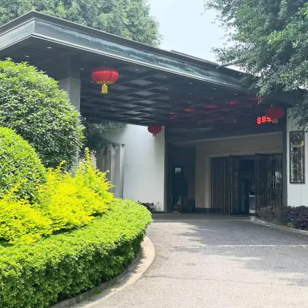 Fu'an Qingshan Lushui Hotel