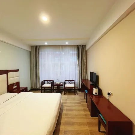 Meiluntian Business Hotel