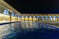 Birch forest wild luxury camp in Buerjin Kanas - Gym