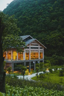 廣悅華.火賣地質研學營地 樂業-鳳山世界地質公園附近的飯店
