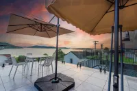 Suzhou Yuli Lake View Tea Culture Theme Homestay (Taihu Yinshan Island Branch) Hotel in zona Twelve Chinese Zodiac Signs Stones