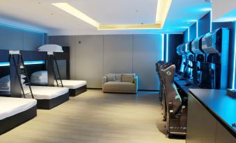 Huhu Hotel (Guang'an Vocational and Technical College Store)