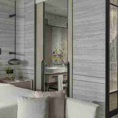 Four Seasons Hotel Hangzhou at Hangzhou Centre Rooms